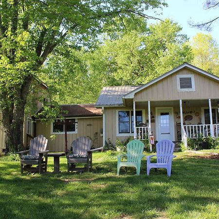 Henson Cove Place Bed And Breakfast W/Cabin ไฮอาวัสซี ภายนอก รูปภาพ