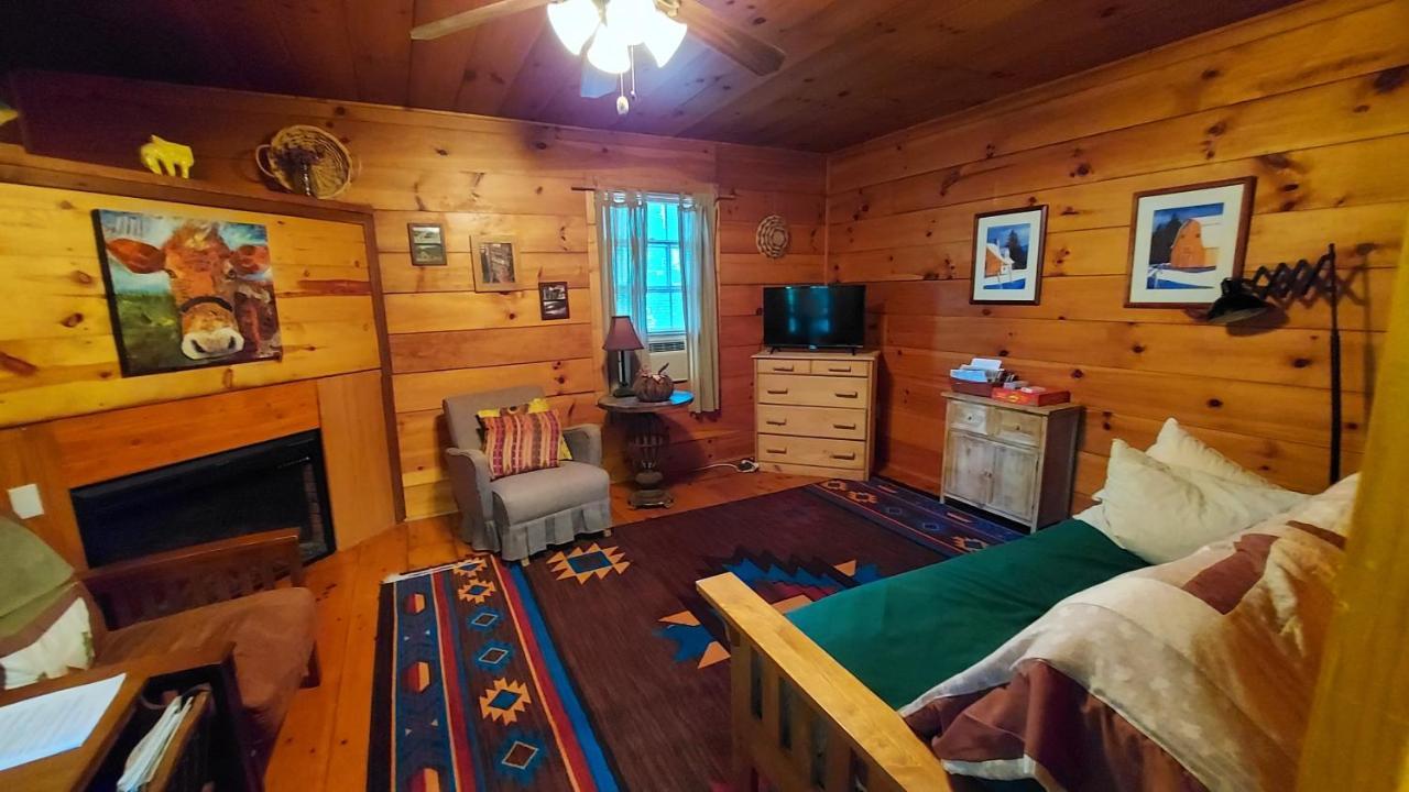 Henson Cove Place Bed And Breakfast W/Cabin ไฮอาวัสซี ภายนอก รูปภาพ