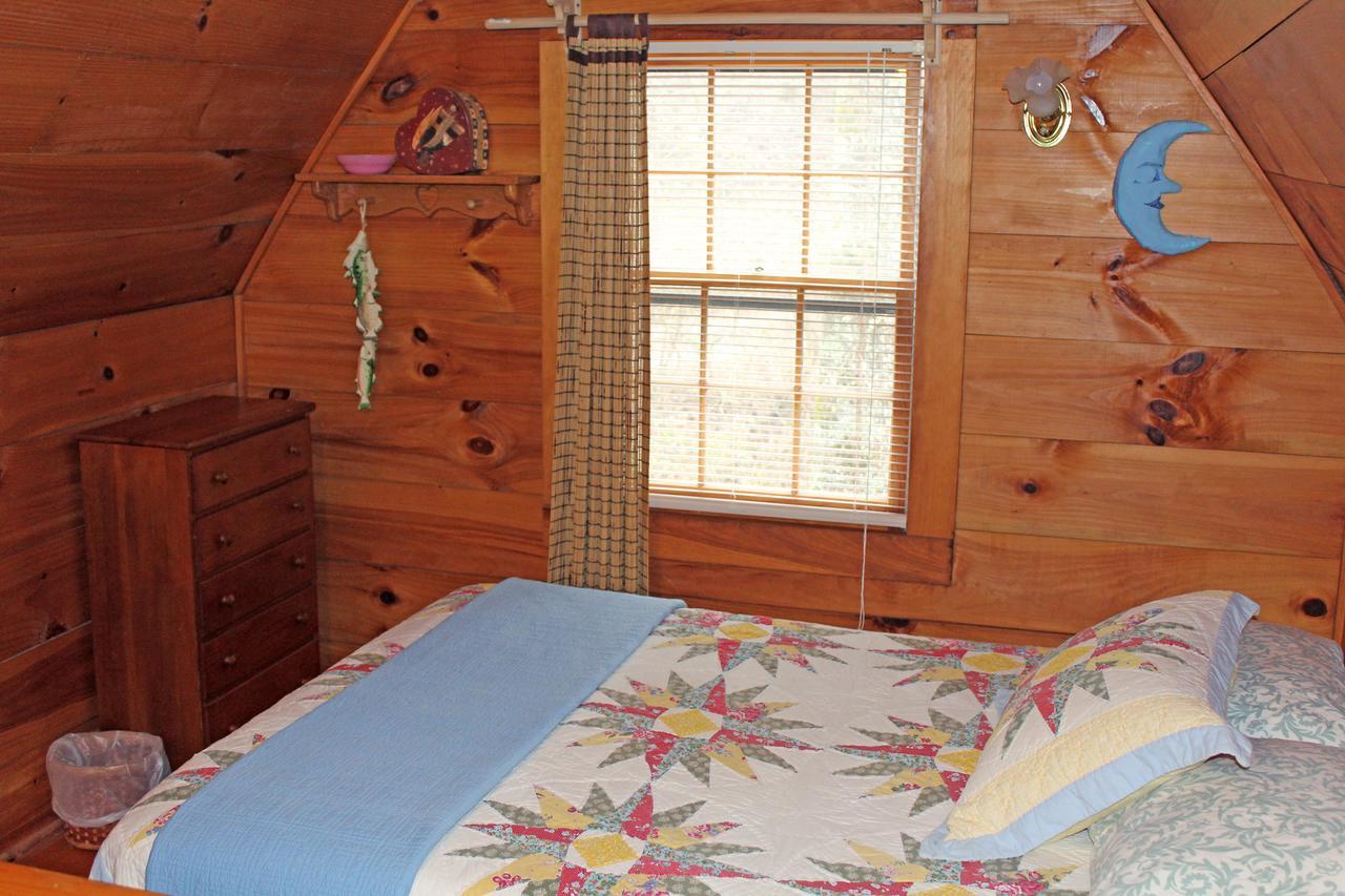 Henson Cove Place Bed And Breakfast W/Cabin ไฮอาวัสซี ภายนอก รูปภาพ