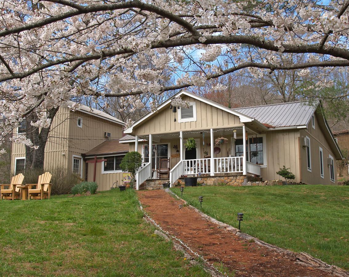 Henson Cove Place Bed And Breakfast W/Cabin ไฮอาวัสซี ภายนอก รูปภาพ