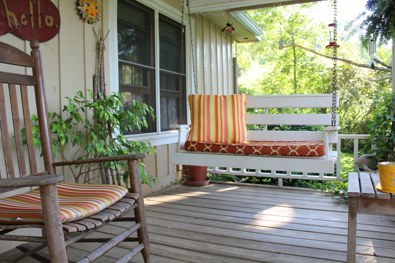 Henson Cove Place Bed And Breakfast W/Cabin ไฮอาวัสซี ภายนอก รูปภาพ