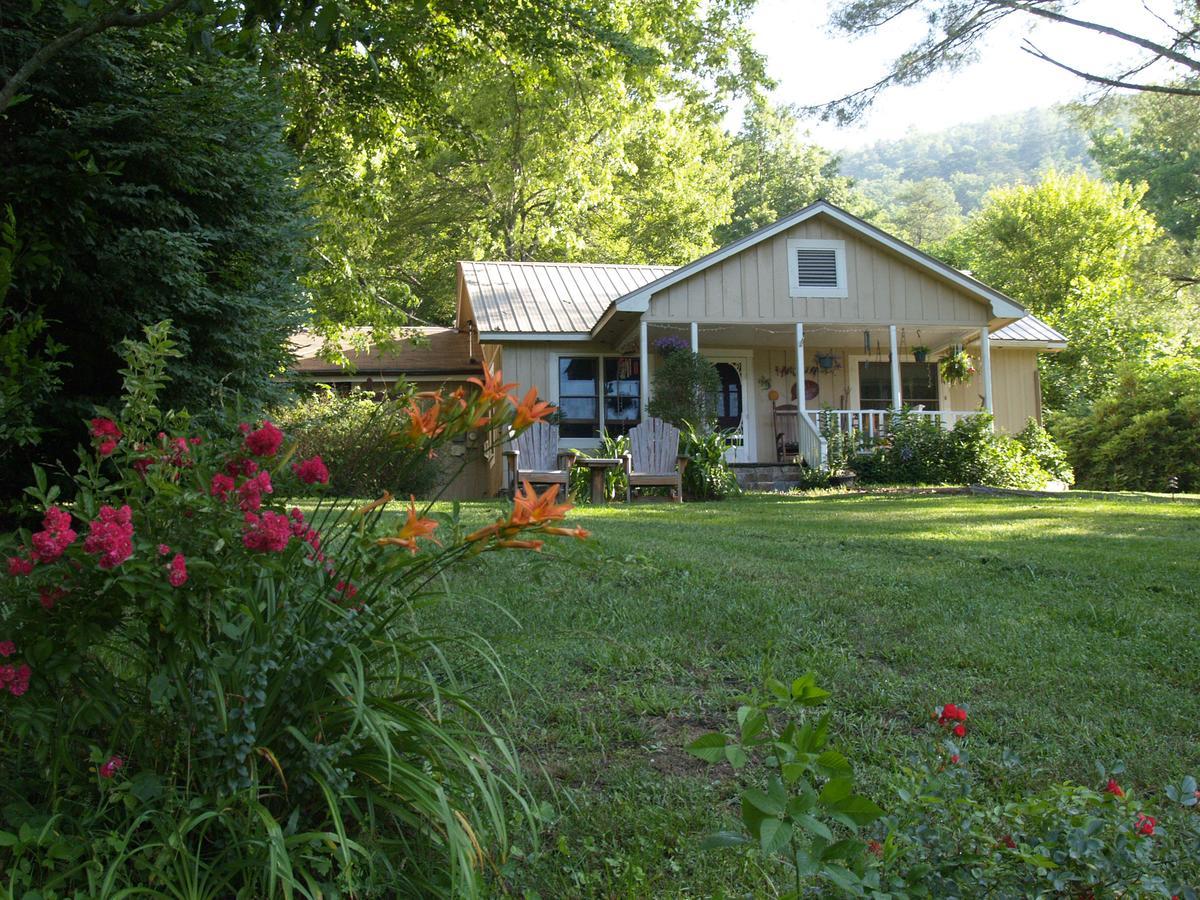 Henson Cove Place Bed And Breakfast W/Cabin ไฮอาวัสซี ภายนอก รูปภาพ