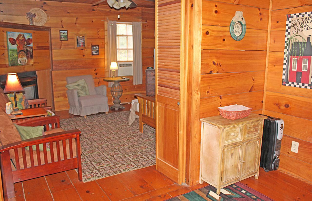 Henson Cove Place Bed And Breakfast W/Cabin ไฮอาวัสซี ภายนอก รูปภาพ