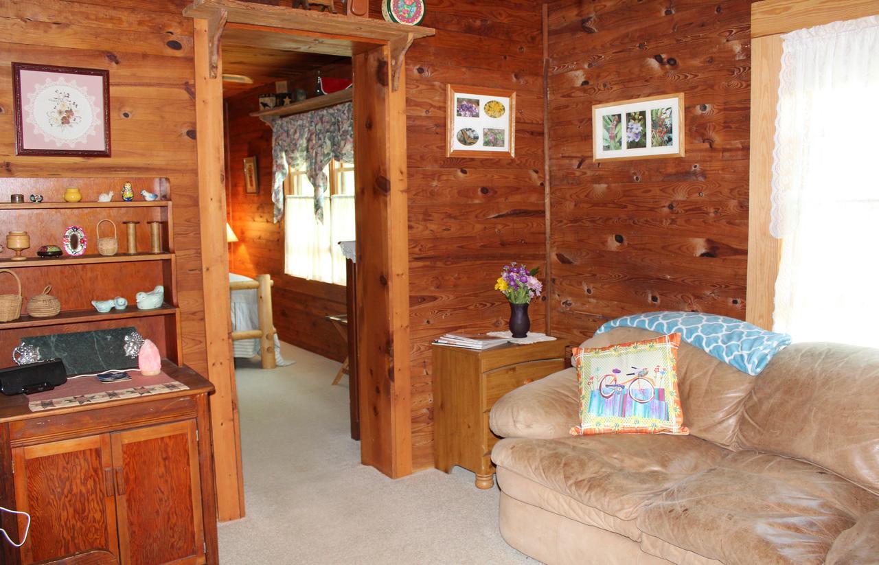 Henson Cove Place Bed And Breakfast W/Cabin ไฮอาวัสซี ภายนอก รูปภาพ