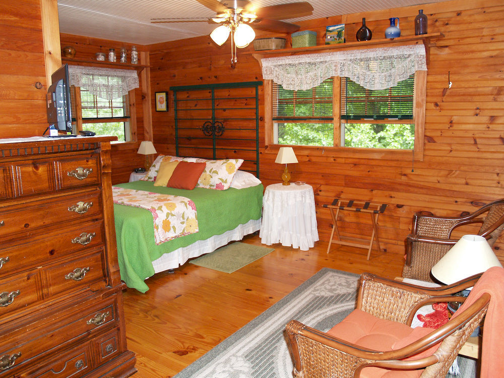 Henson Cove Place Bed And Breakfast W/Cabin ไฮอาวัสซี ภายนอก รูปภาพ